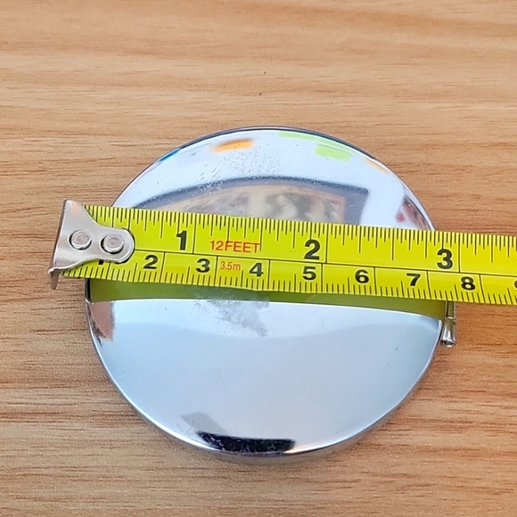 Silvertone with Roses Double Mirror Compact 3" Push Button Entry - Picture 6 of 6